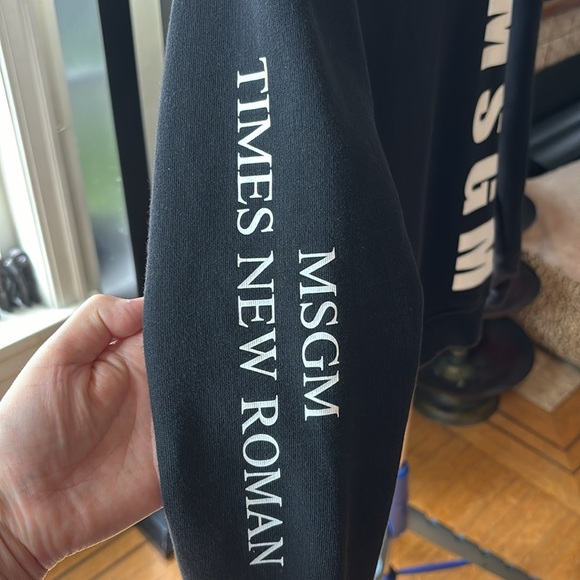 MSGM Times New Roman black sweatshirt with white and pink logo, size small. - Picture 3 of 3